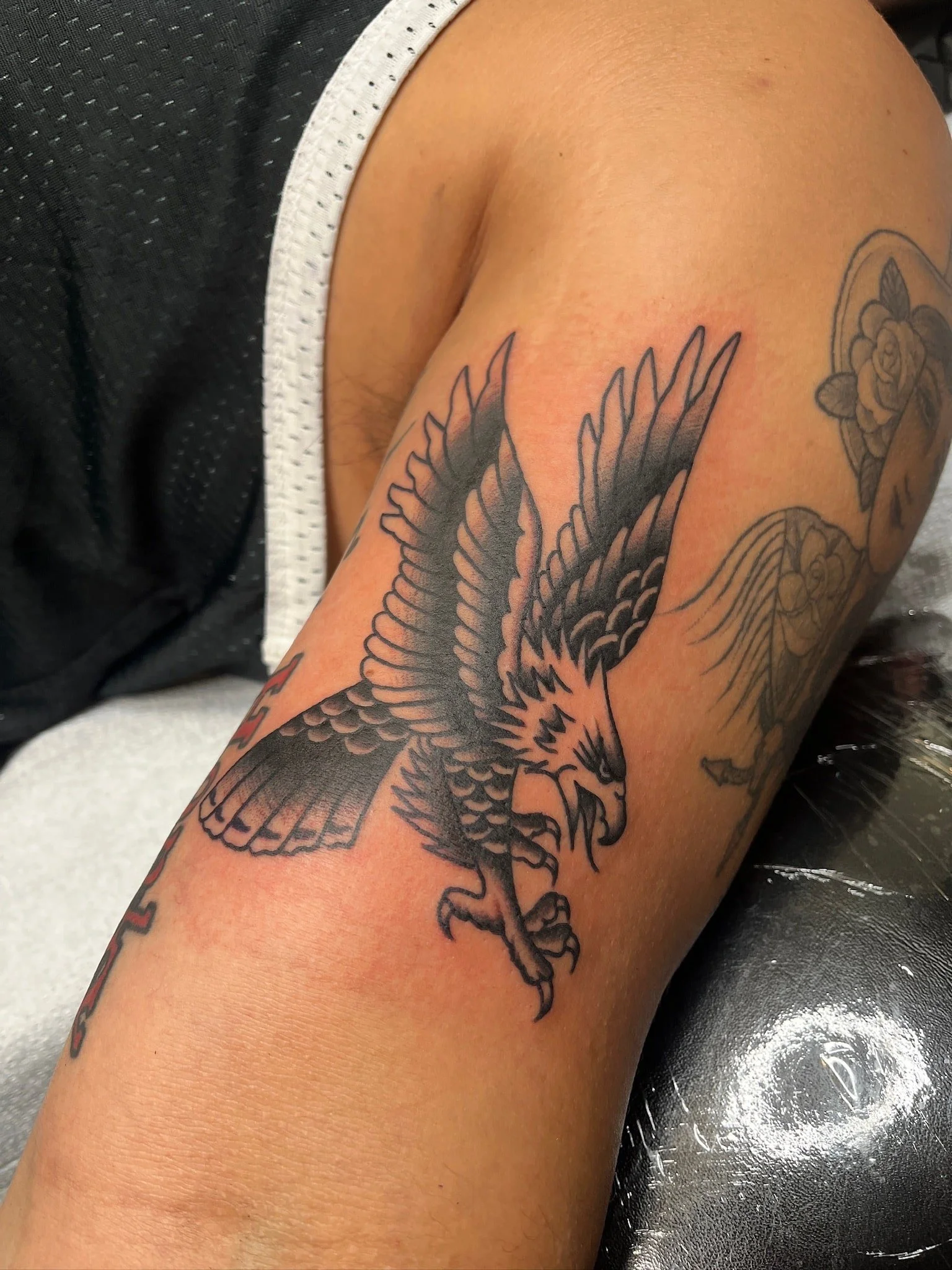 traditional-eagle-black-grey-chicago-great-lakes-tattoo-min.JPG