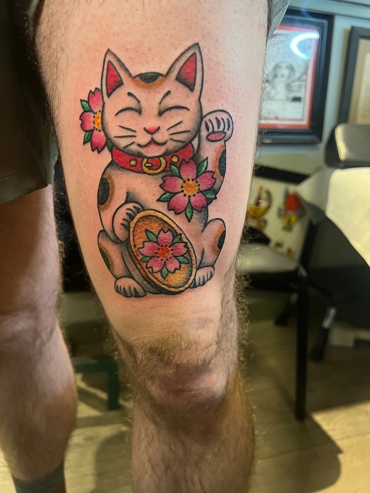 traditional-maneki-neko-lucky-cat-tattoo-chicago-great-lakes-tattoo.jpeg