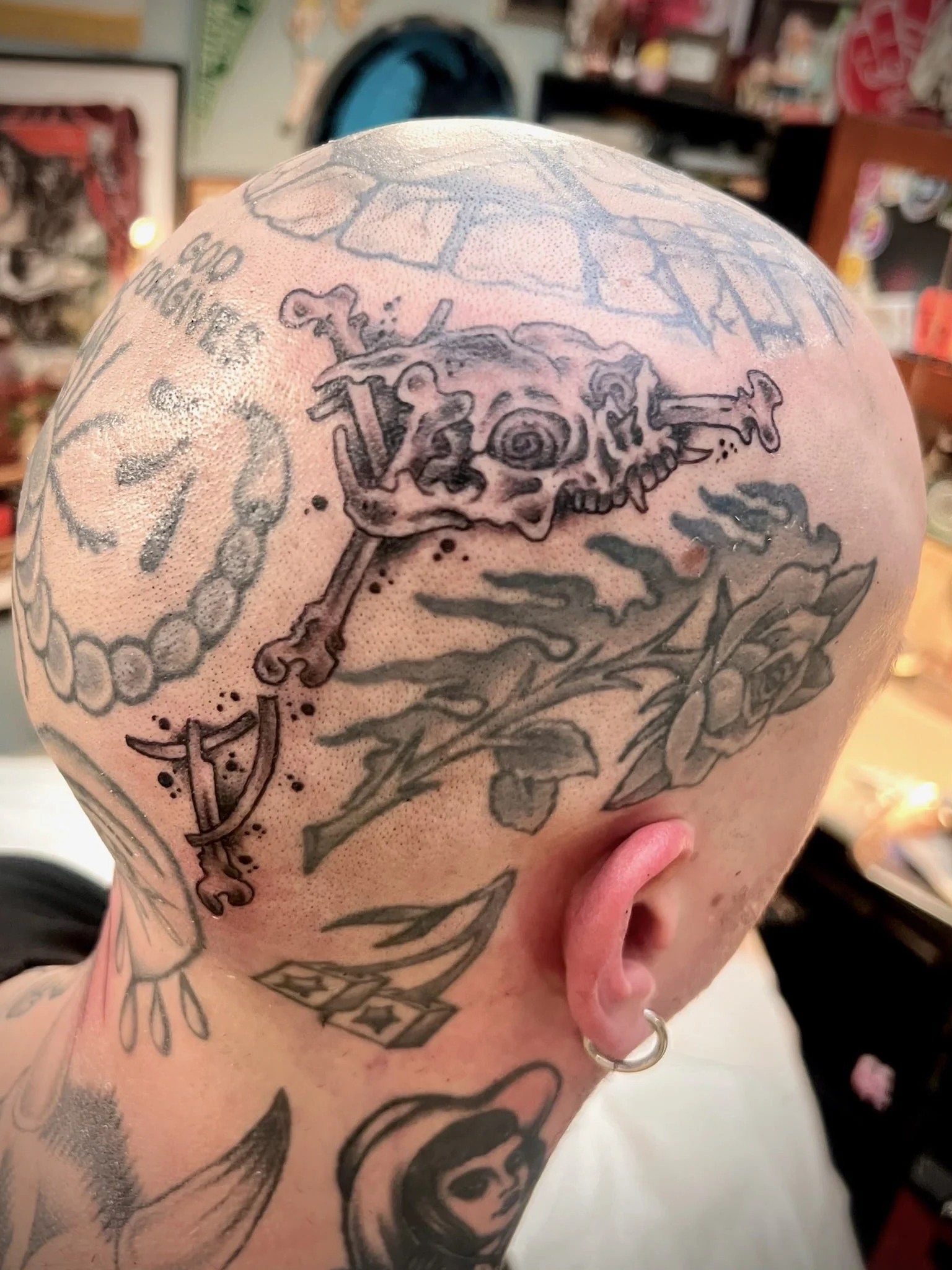 black-grey-traditional-skull-bones-tattoo-great-lakes-tattoo-chicago.jpg