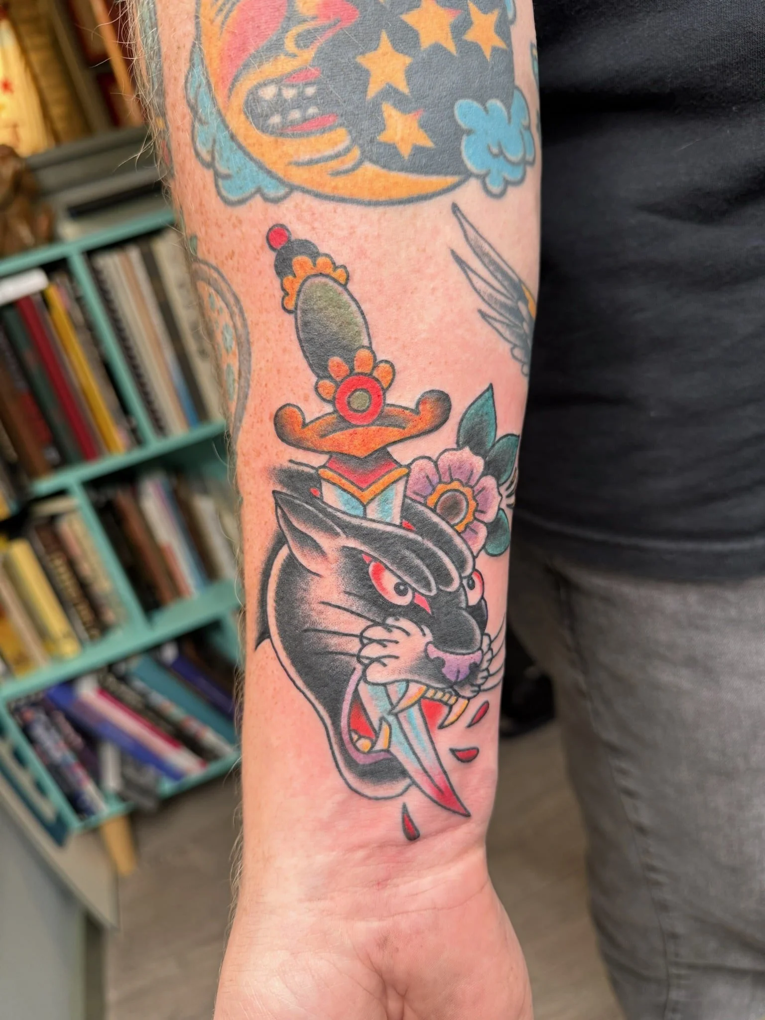 panther-dagger-traditional-tattoo-great-lakes-tattoo-chicago.jpg