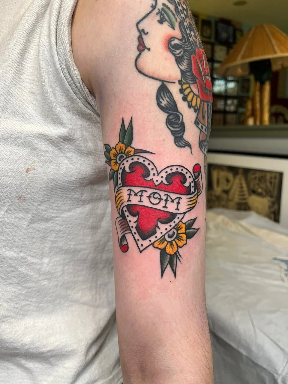 mom-heart-banner-traditional-tattoo-great-lakes-tattoo-chicago.JPG