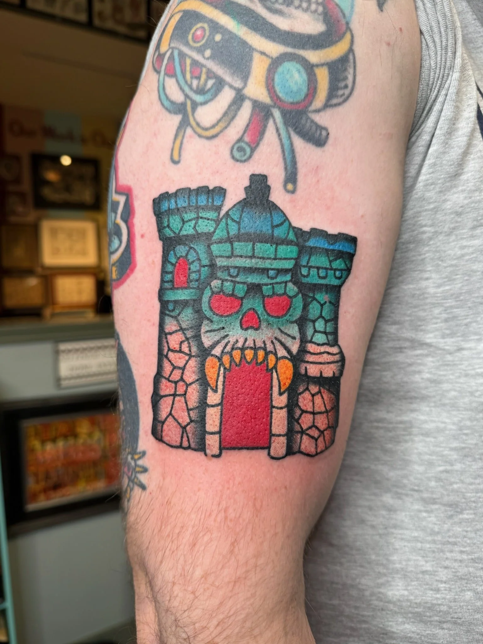 castle-skull-traditional-tattoo-great-lakes-tattoo-chicago.jpg