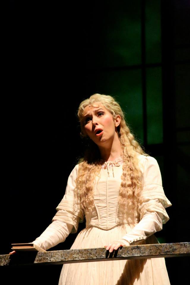  As Johanna ( Sweeney Todd ) with Hawai'i Opera Theatre 2015.&nbsp;© David Takagi 