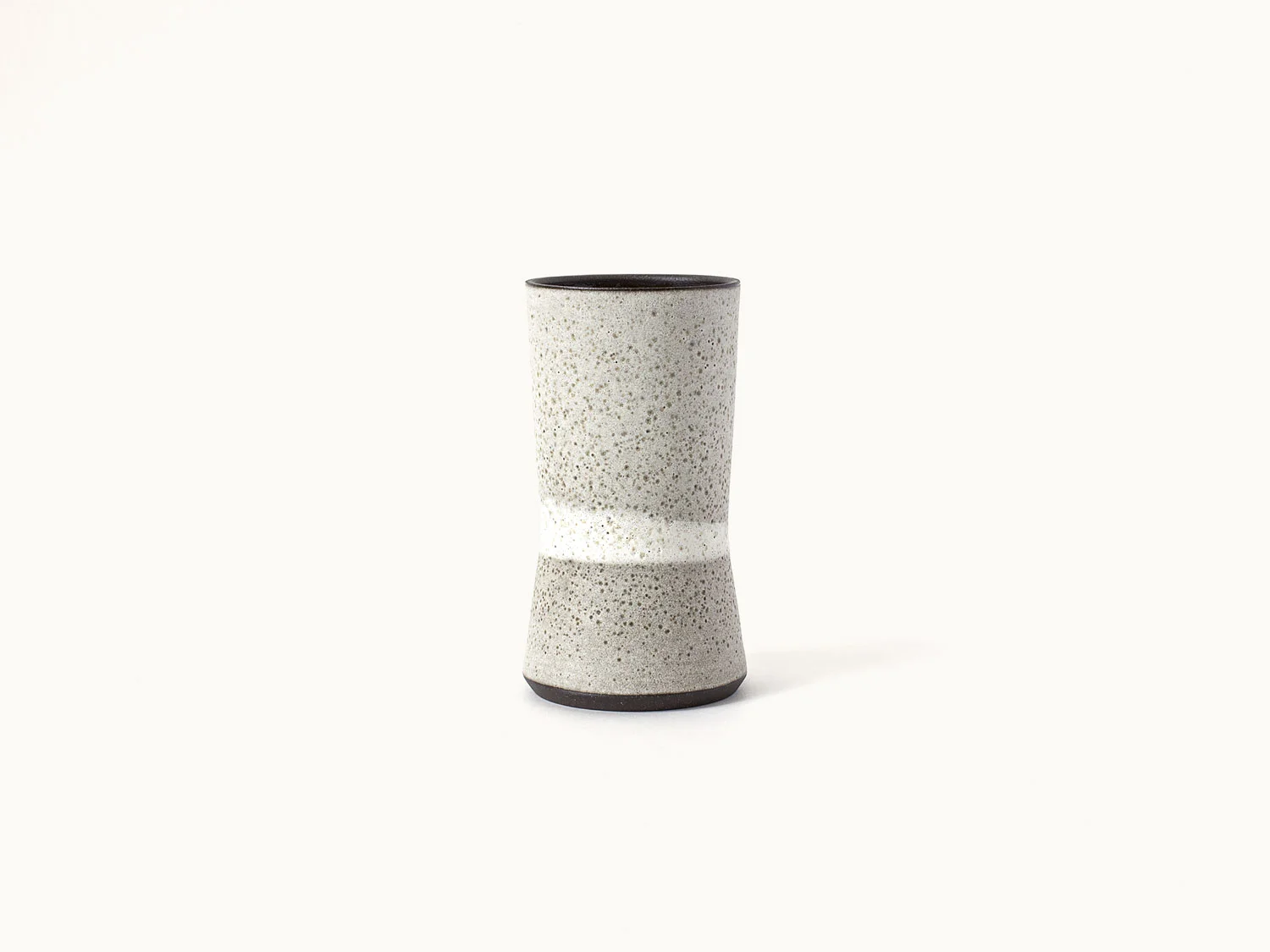 eso_esto_inline_vase_medium_4x3.jpg