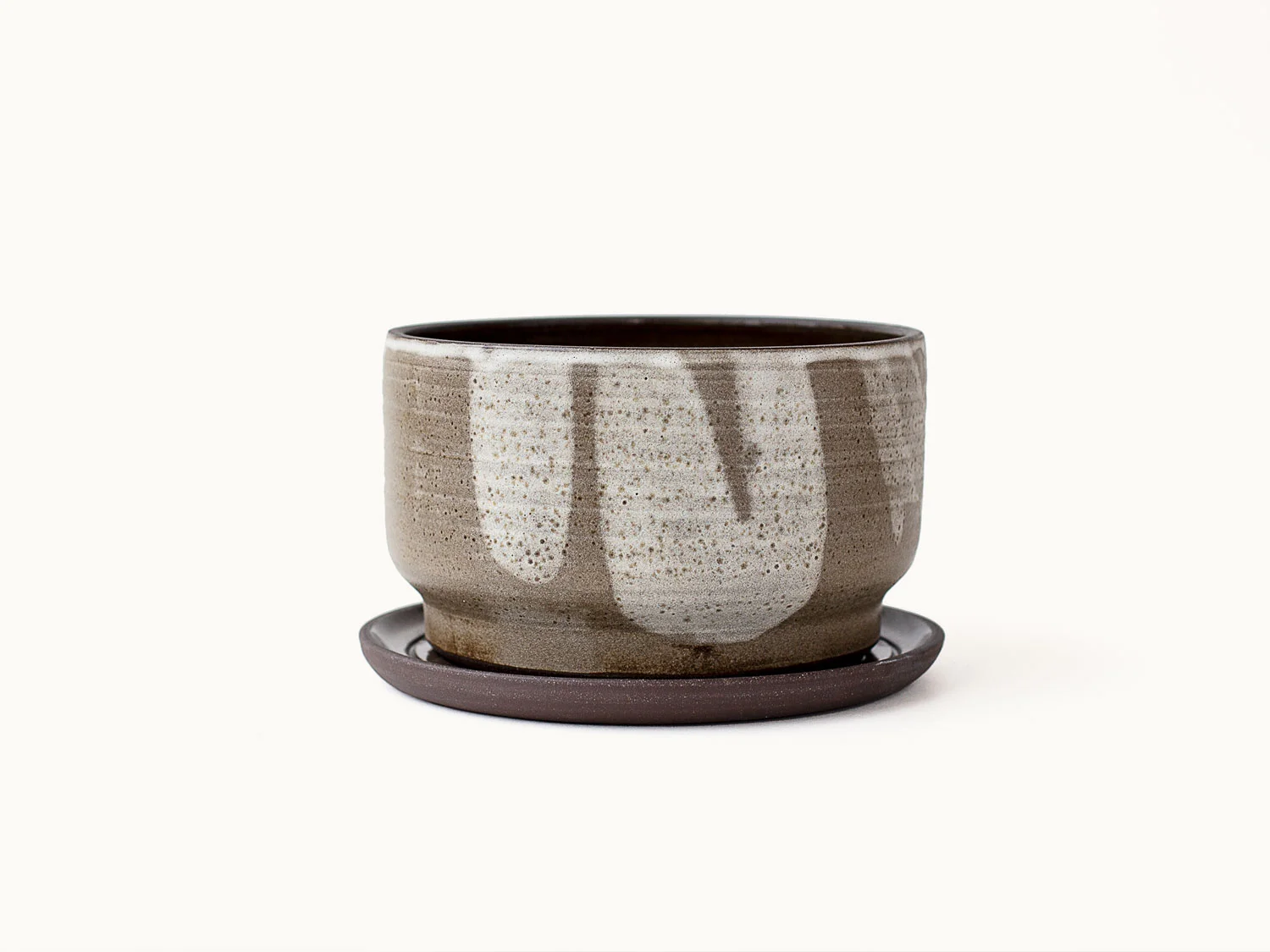 eso_esto_modern_planter_a_4x3.jpg