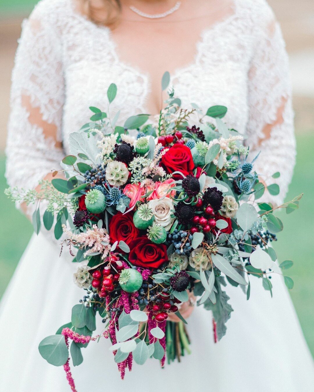 Ellie is an artist so her vision was colorful, eclectic and texture rich. I&rsquo;d say that the bouquet said it all!⠀⠀⠀⠀⠀⠀⠀⠀⠀
⠀⠀⠀⠀⠀⠀⠀⠀⠀
⠀⠀⠀⠀⠀⠀⠀⠀⠀
 #eventplanner⠀⠀⠀⠀⠀⠀⠀⠀⠀
#eventdesign⠀⠀⠀⠀⠀⠀⠀⠀⠀
#californiaevents⠀⠀⠀⠀⠀⠀⠀⠀⠀
#kjeventsdesign⠀⠀⠀⠀⠀⠀⠀⠀⠀
#kimb