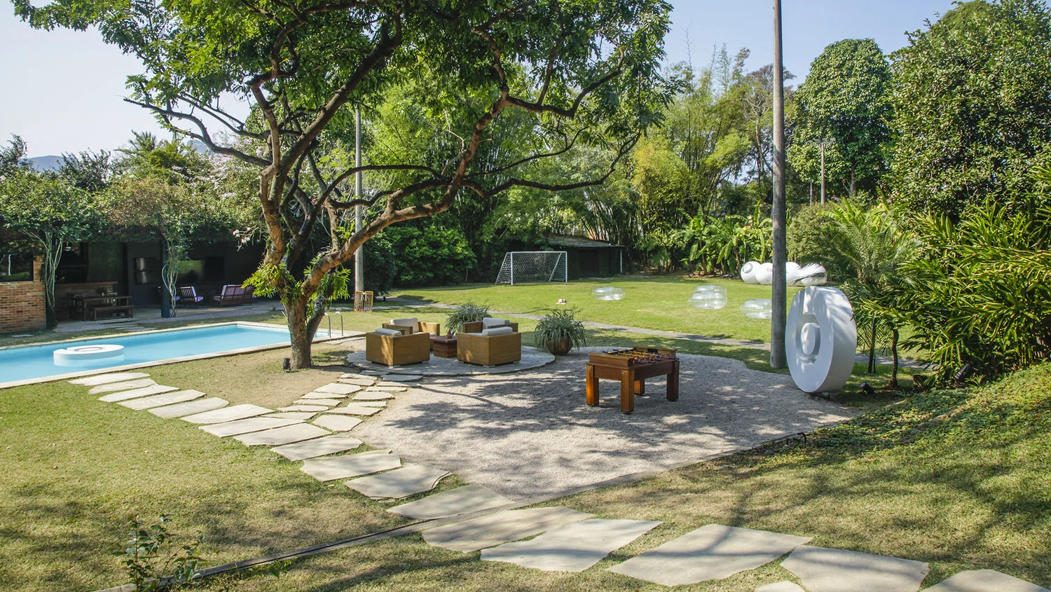  A brand event space for the Rio 2016 Summer Olympics located in Barra, Rio De Janeiro, Brazil.  Role: Art Direction for  DCD . Concept Development:  In Good Co  and  DCD . Creative Direction: Beats by Dre and  DCD . Installation and Fabrication: Dem