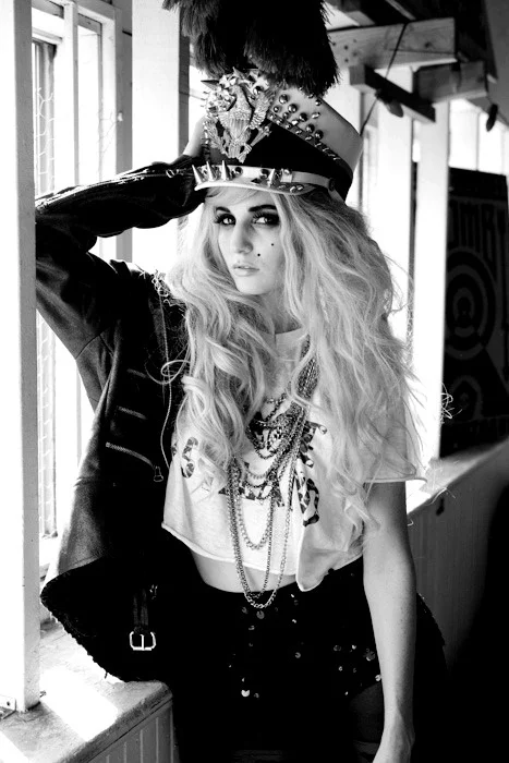 I Love Fashion: The Art of Fashion