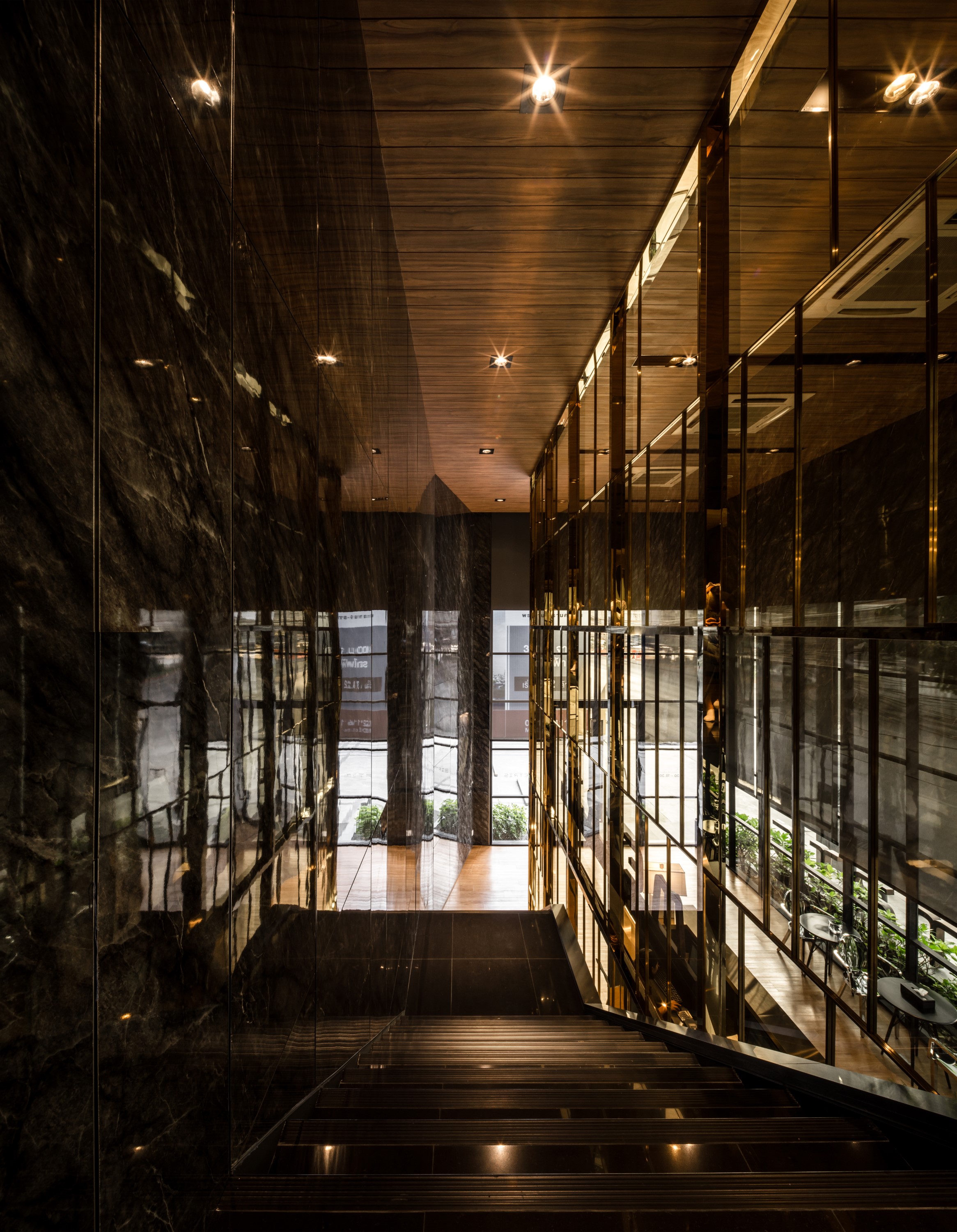 Sales Gallery Metris Rama 9-Ramkumhang — Somdoon Architects