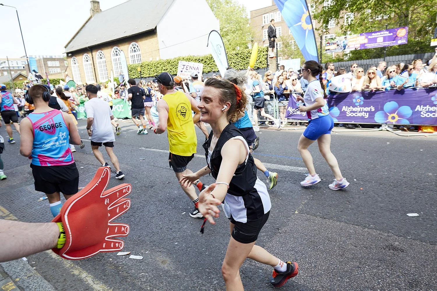 Shelter-London-Marathon-2026_Photo-by-Matthew-Pull_075.jpg