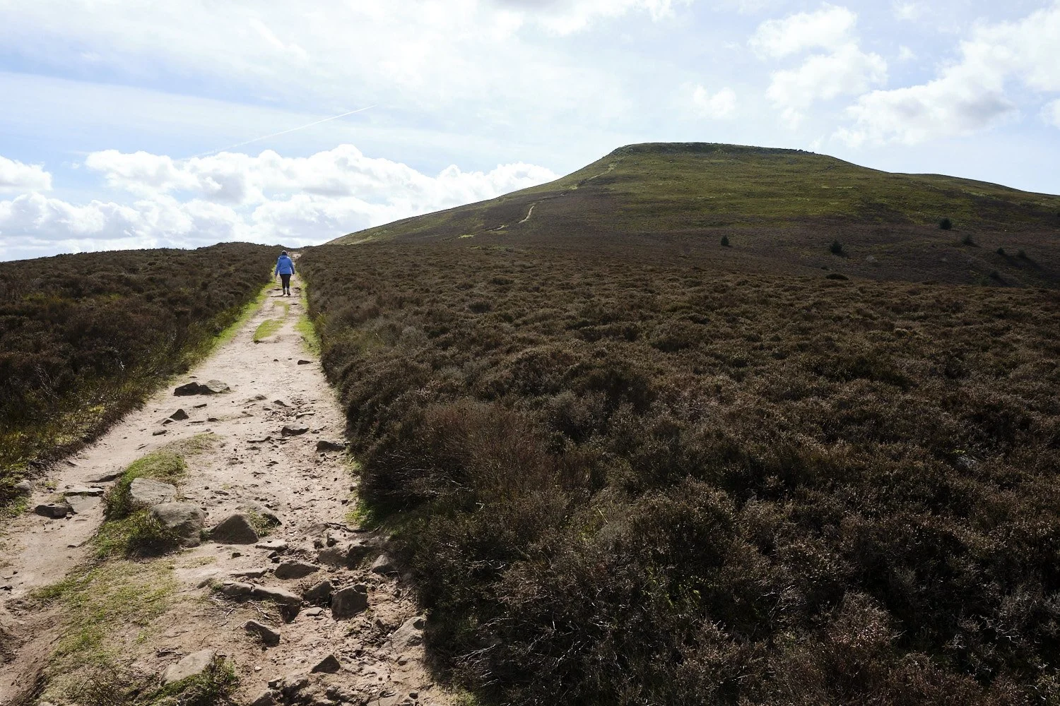 Mountains-of-Abergavenny-April-2026-007.jpg