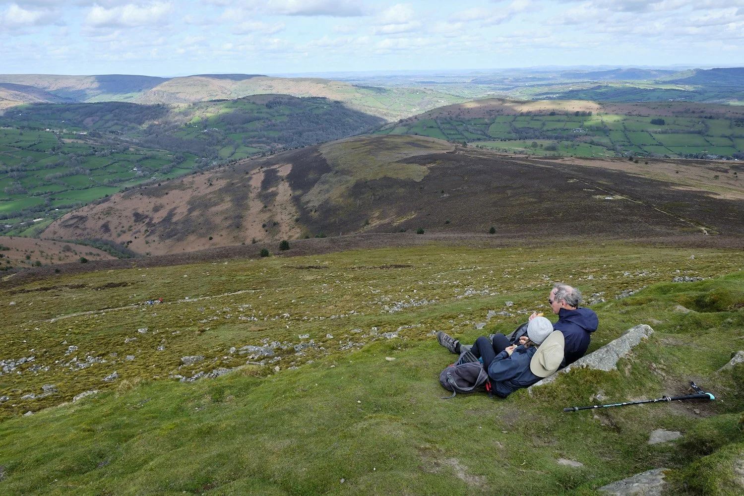Mountains-of-Abergavenny-April-2026-009.jpg