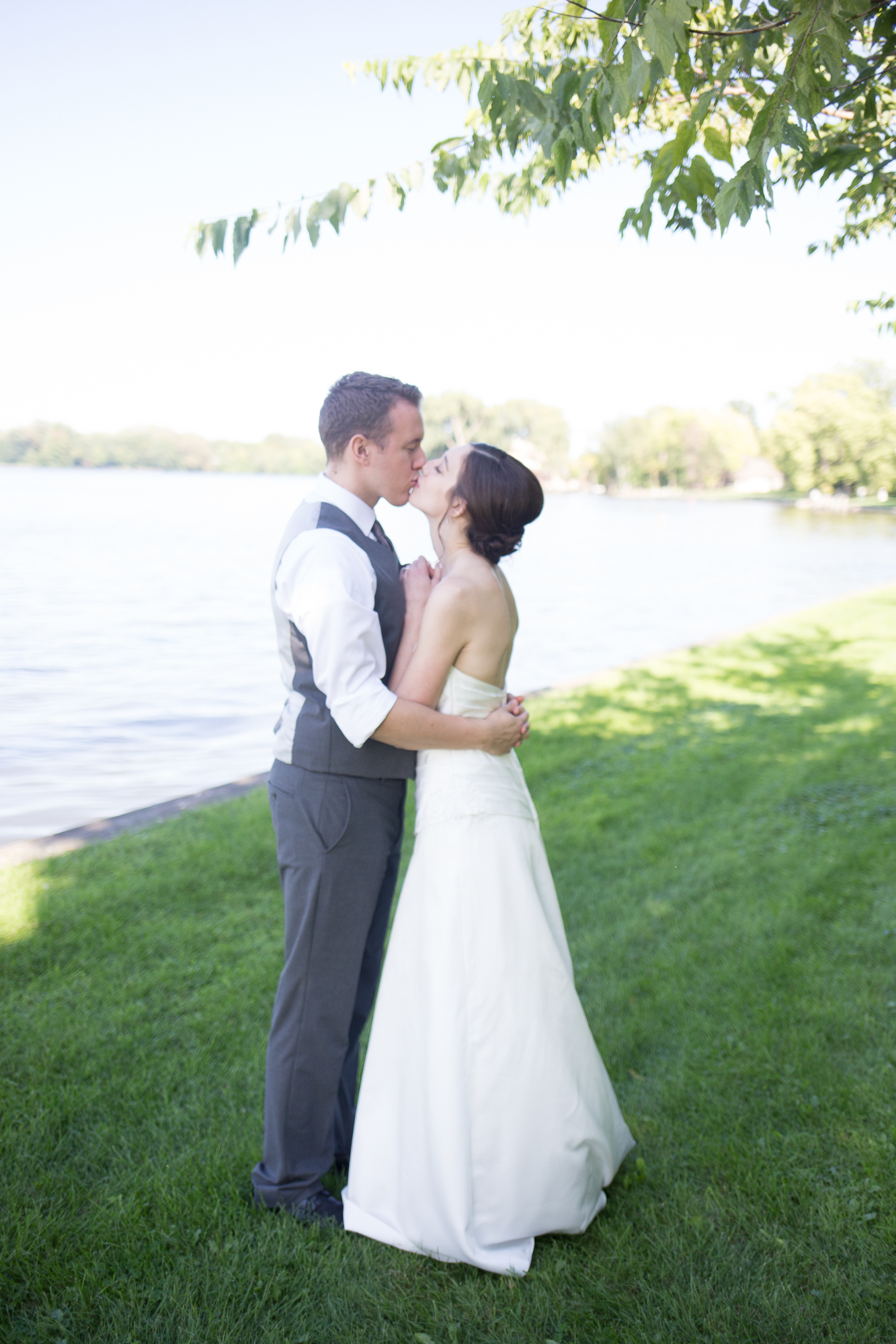 Riverside Park Wedding in Neenah, WI // Zack + Sarah — Whit Meza ...