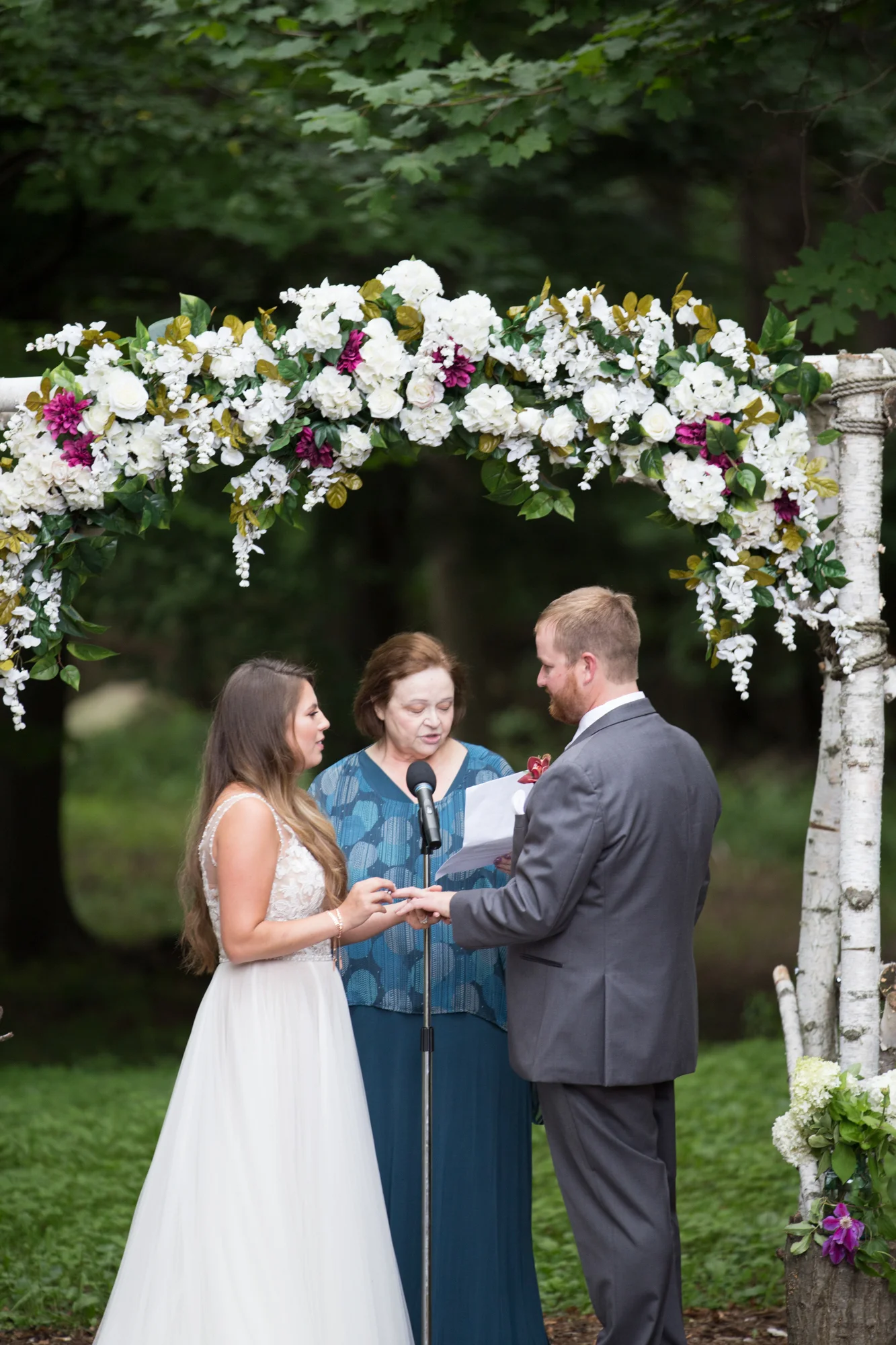 Rustic Wooded Wedding at Woodfire Lodge in Brillion, WI // Drew + Lexi