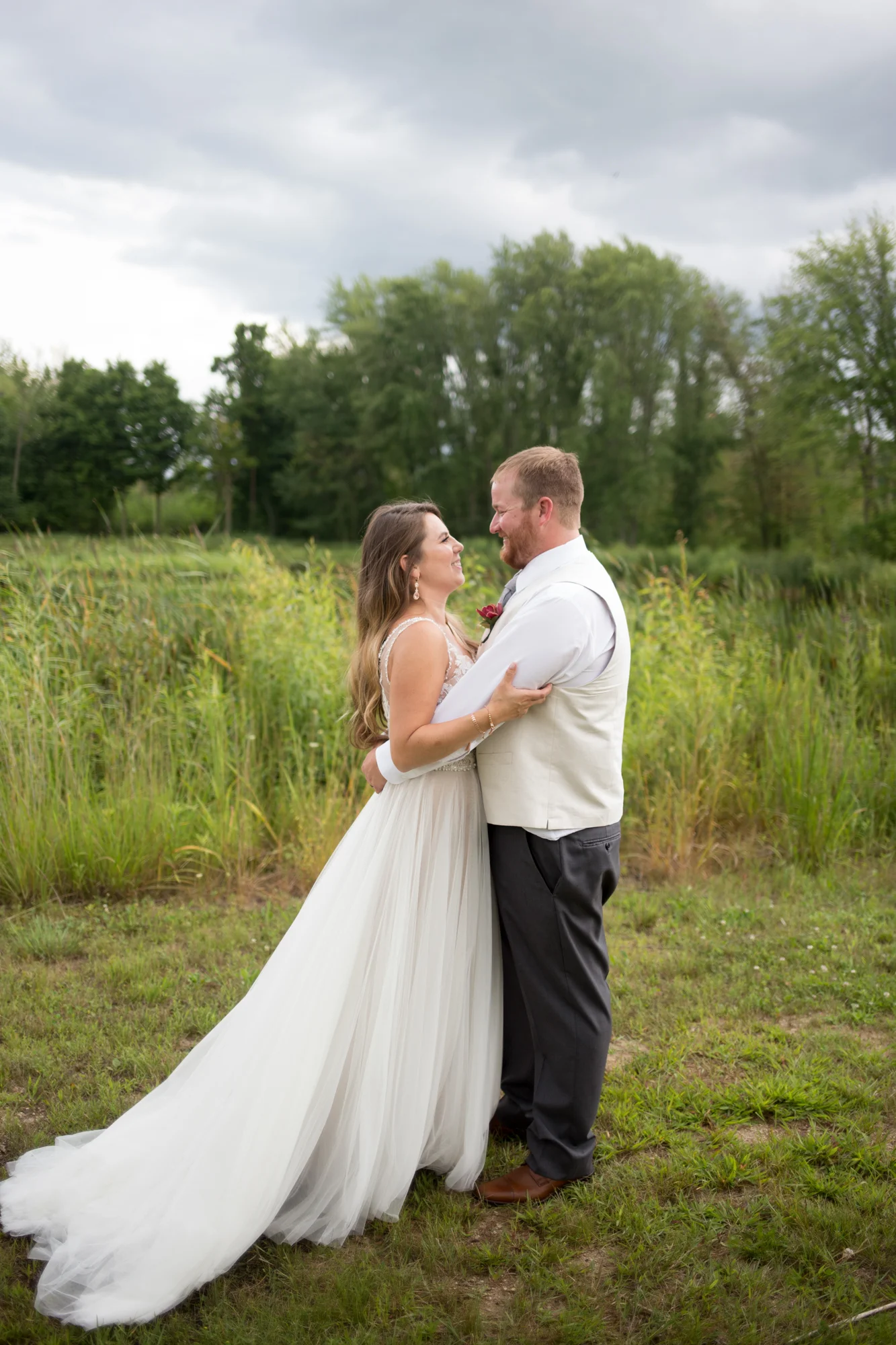 Rustic Wooded Wedding at Woodfire Lodge in Brillion, WI // Drew + Lexi