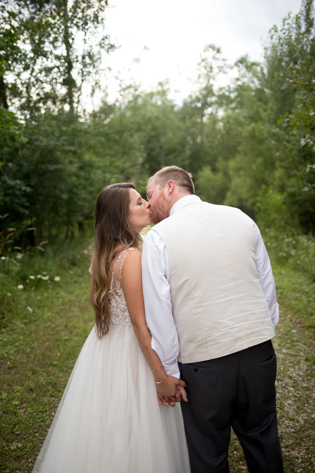 Rustic Wooded Wedding at Woodfire Lodge in Brillion, WI // Drew + Lexi