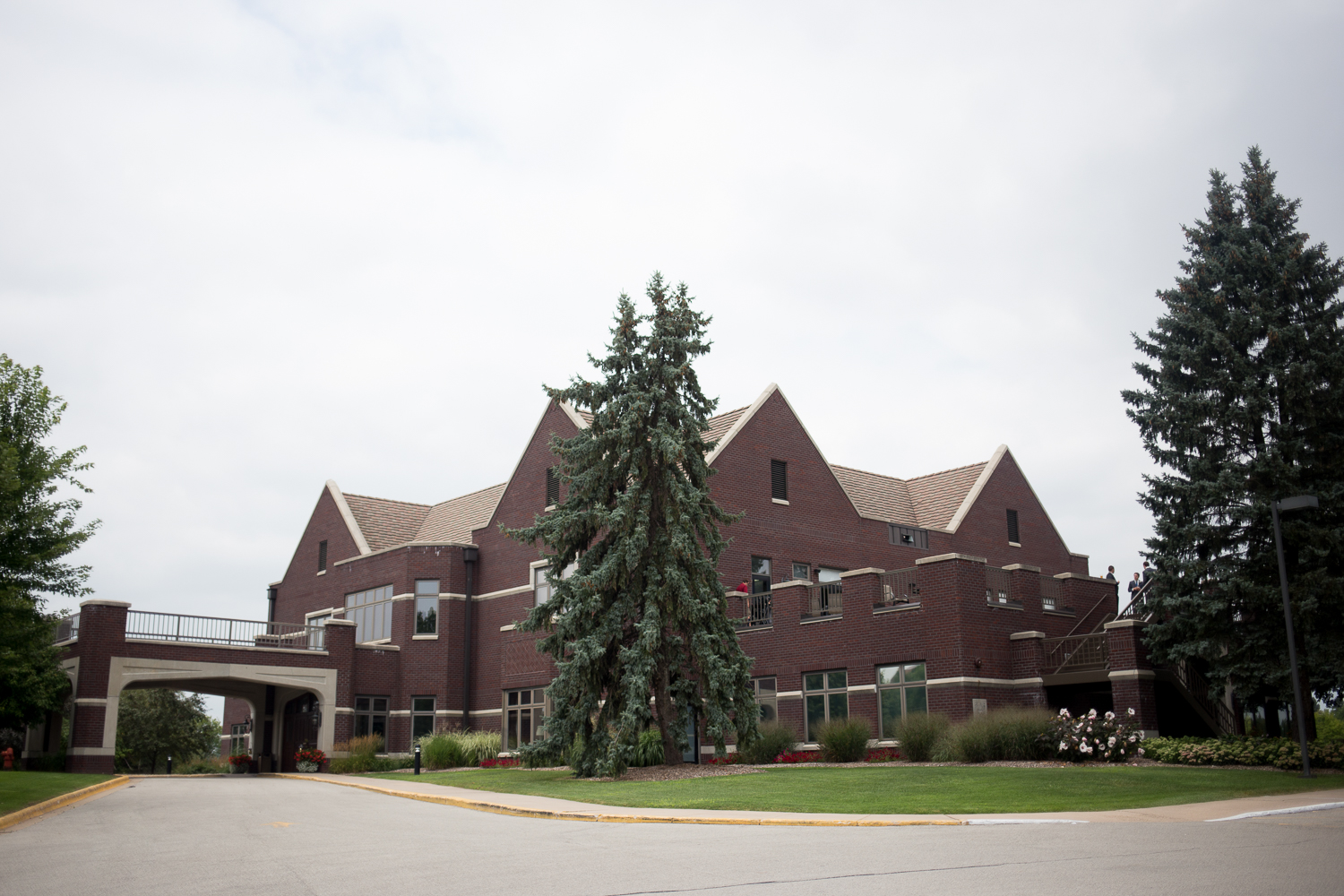 Rustic Elegant Country Club Wedding At Butte Des Morts In Neenah