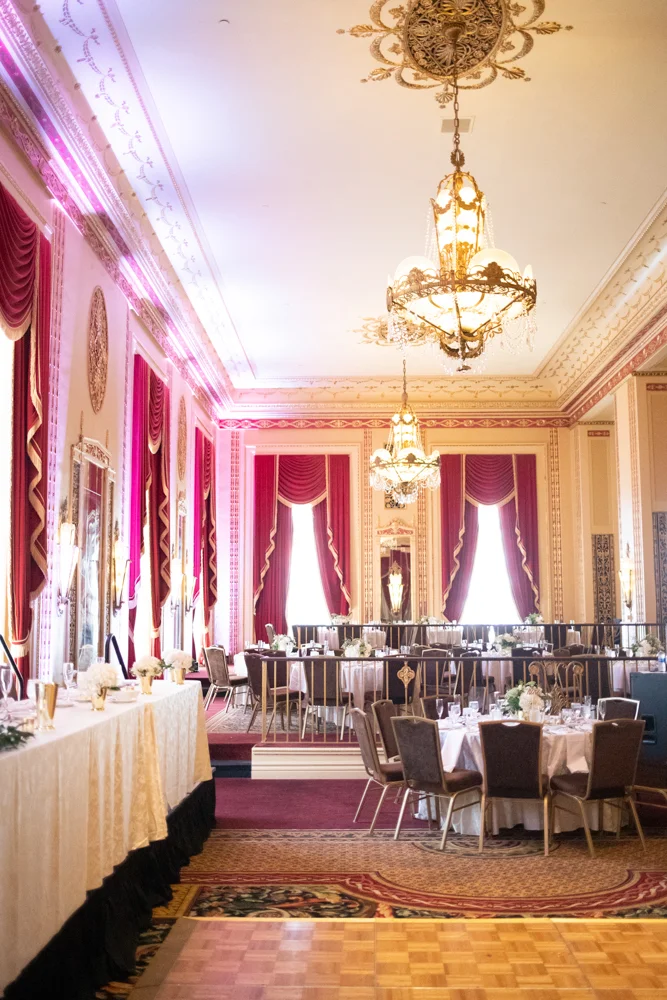 Milwaukee Hilton City Center Wedding in Wisconsin_Whit Meza Photography_78.jpg