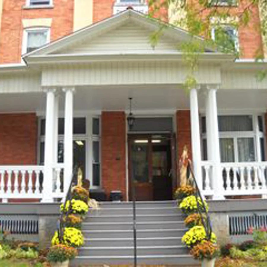 DSCN1042_cropped.jpg