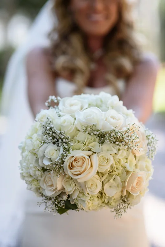 St-Augustine-Wedding-Flowers-White-Room-Photos-By-Rob-Futrell