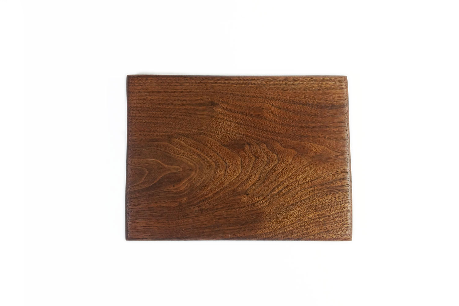 WalnutCuttingboardSide2.jpg
