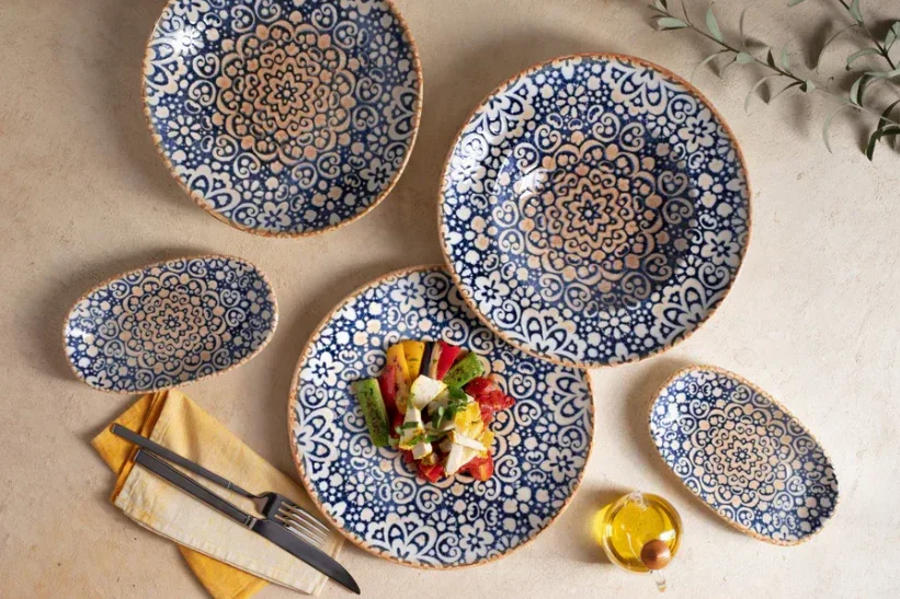 AlhambraDinnerware_821x547_032ffa17-c6ef-4d0a-9da3-196ce8d990cd_821x547.webp