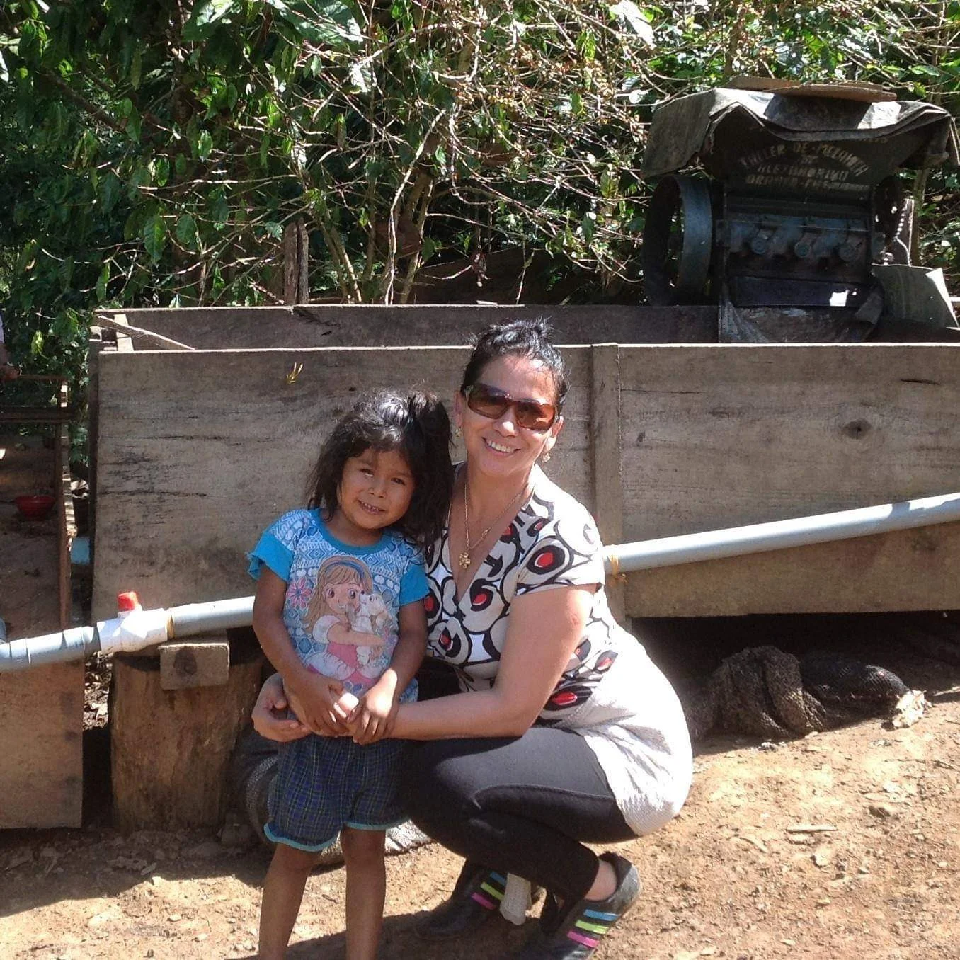 From Anita Rojas, IWCA Peru: Son las niñas y mujeres porque son la esperanza del mundo tener la familia estable es clave para el desarrollo sostenible del país. Translated: They are girls and women because they are the hope of the world, having a stable family is key to the sustainable development of the country.