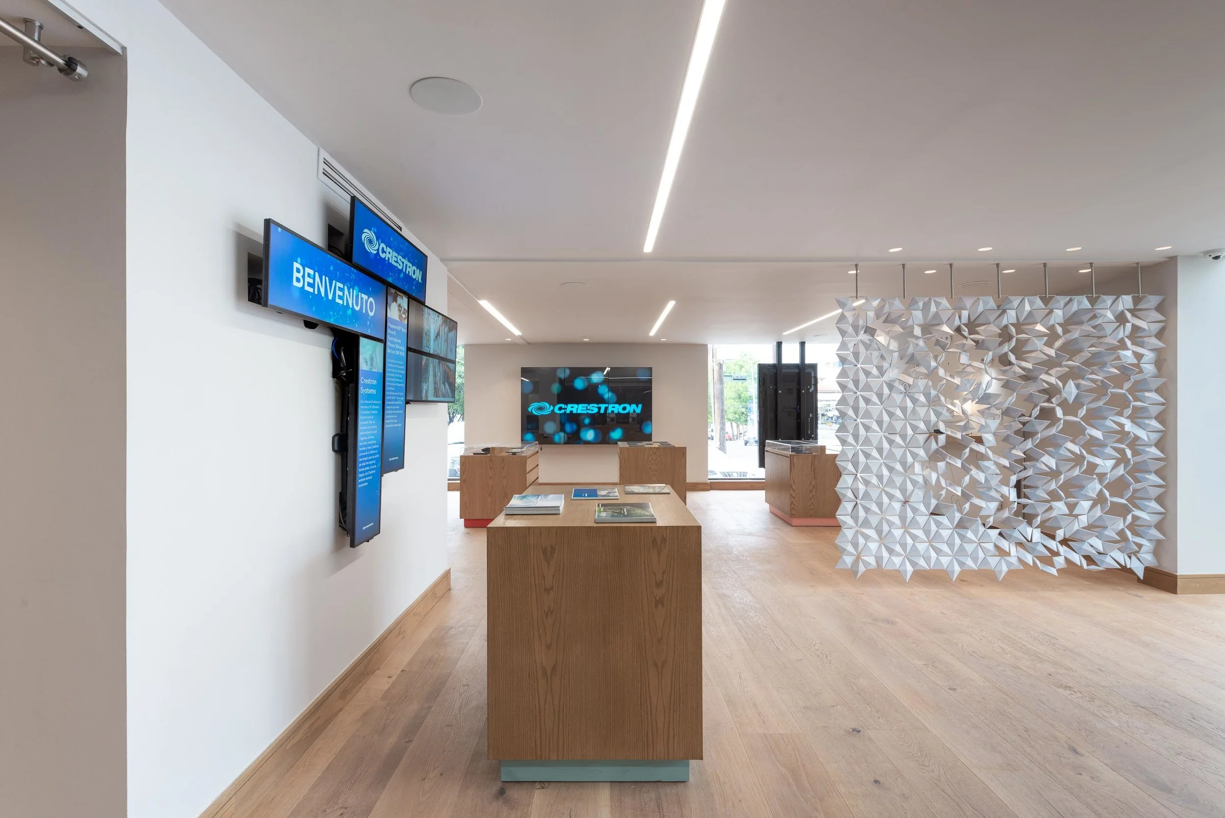 crestron-14.jpg