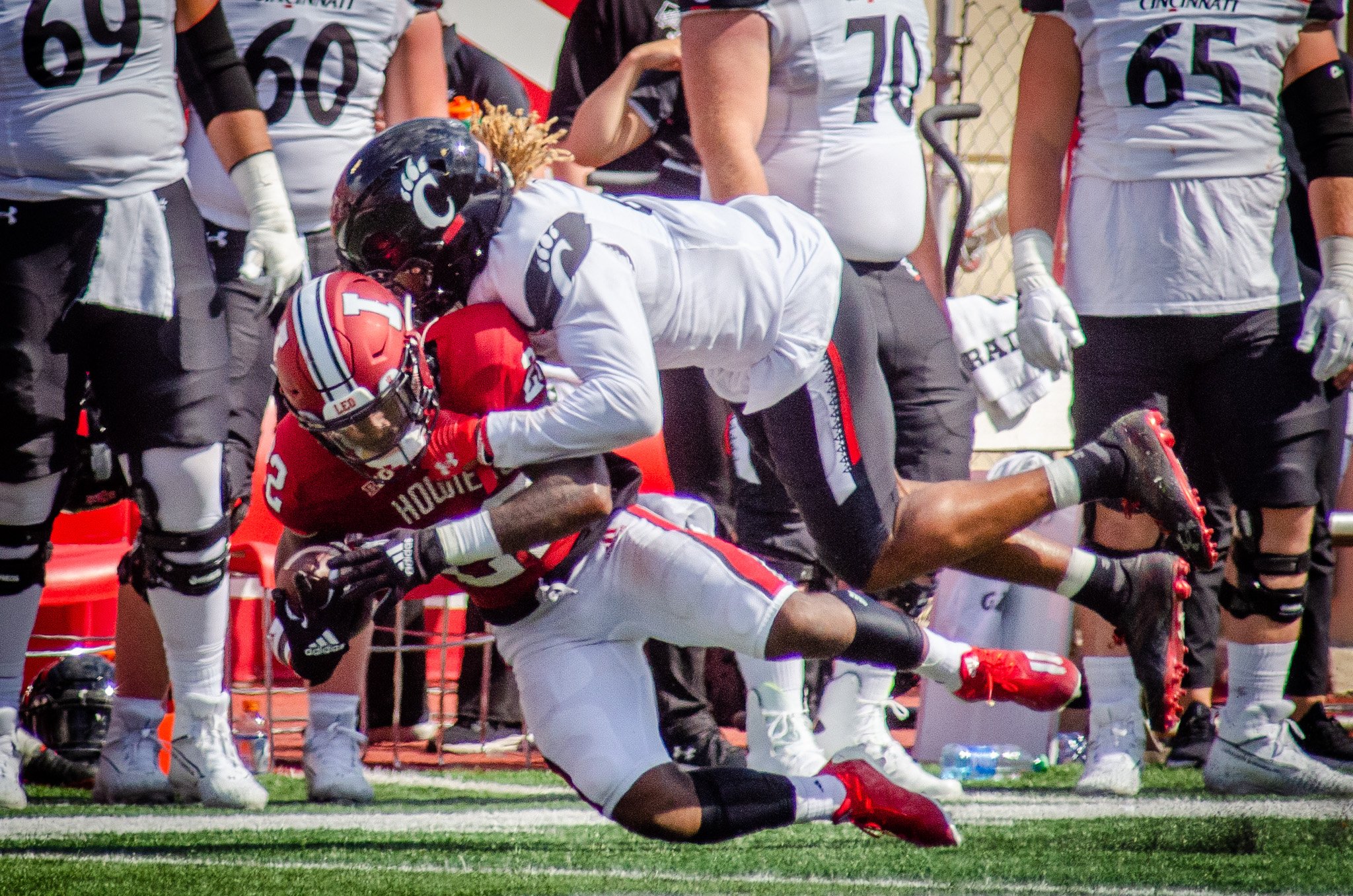 cincinnati bearcats football uniforms