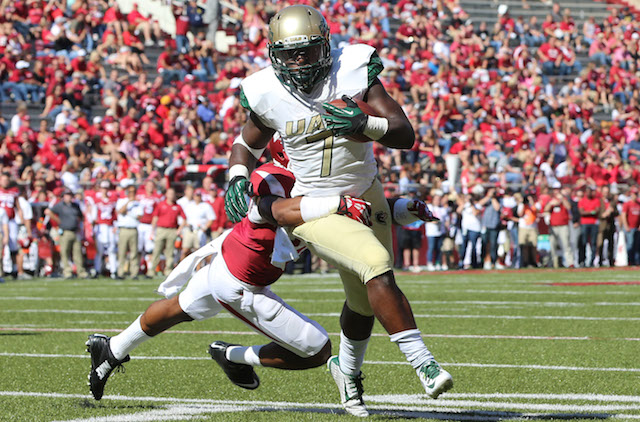 Former UAB running back Jordan Howard should be able to replace some of the production lost when Tevin Coleman bolted early to the NFL. Image: CBS Sports