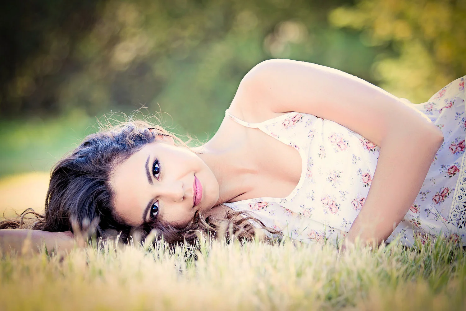 I know I said these are not in order, but I definitely saved the best for last. We used golden hour natural light with a reflector to create this image. Mariah, you are beautiful!