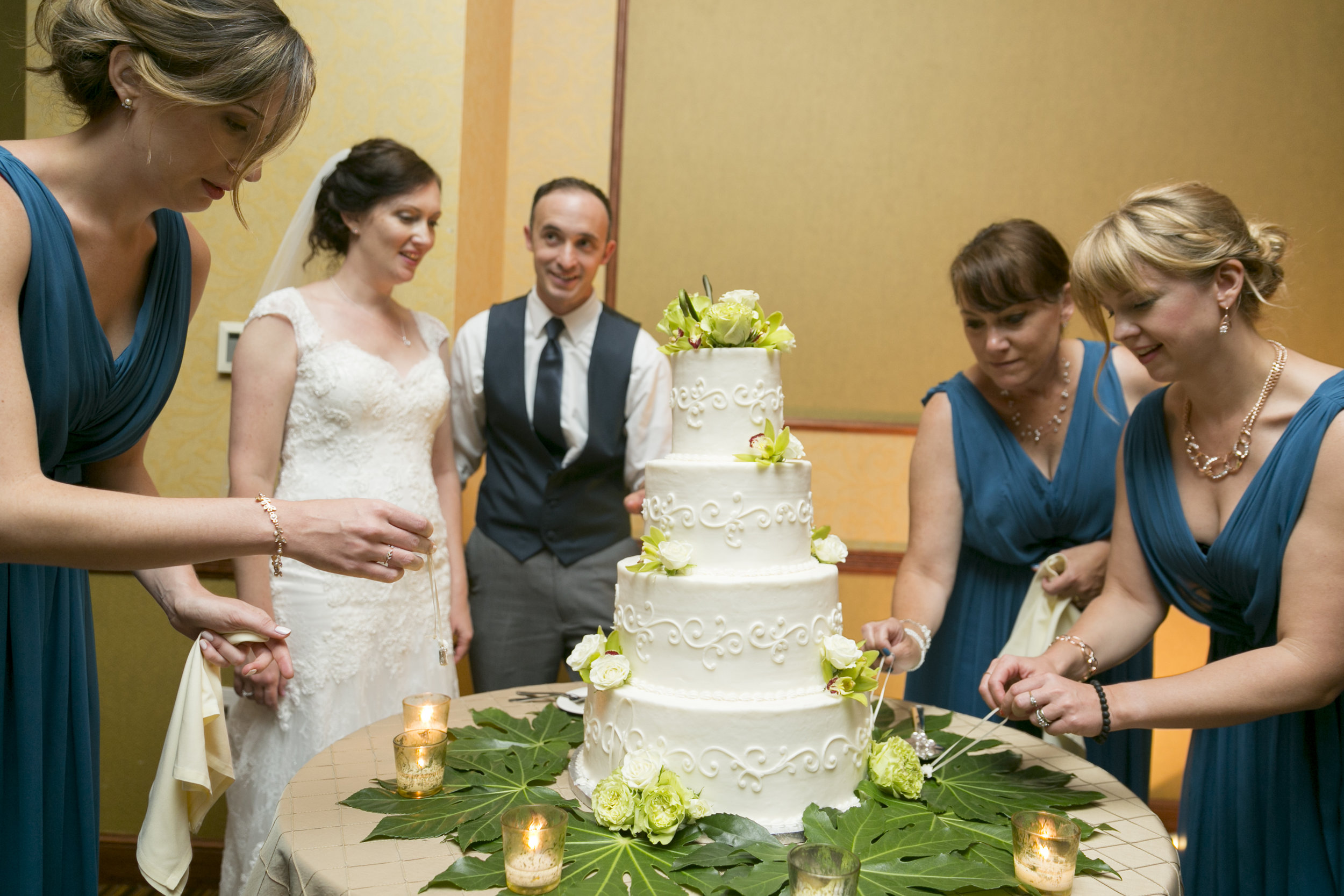 Kathleen and Chris' bridesmaids take part in the cake pull!