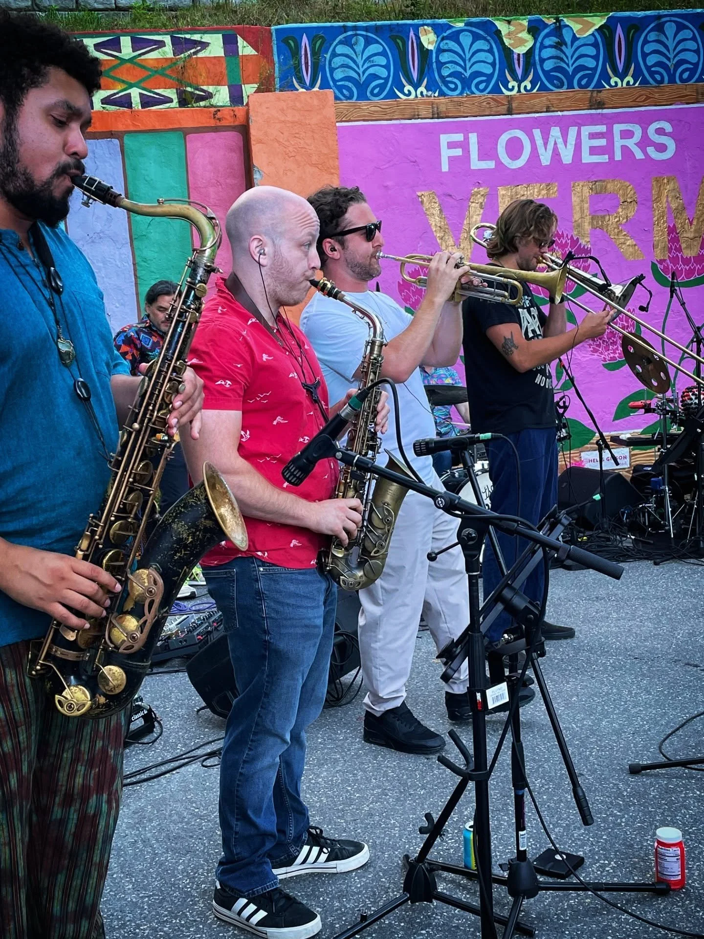 Absolutely amazing weekend in #Brattleboro #VT one of our favorite shows all Summer! 

Had an epic sit in and hang with fam @pangeaworldbeat had absolutely perfect weather, played under the moon, drank from natural springs, danced the night away!

Ca