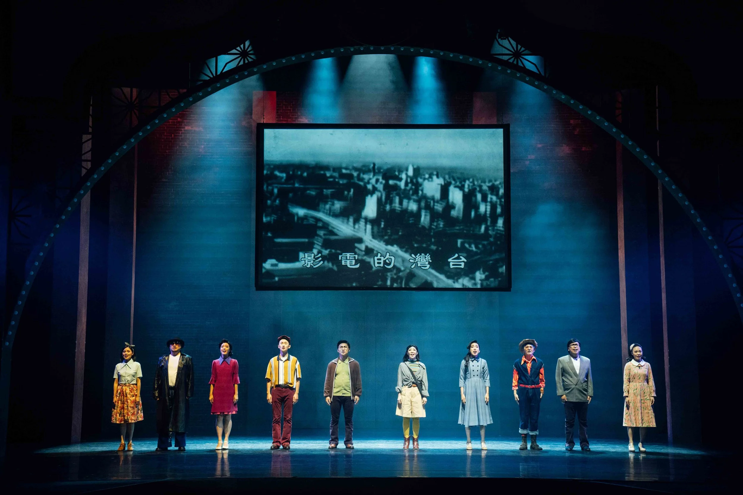 20190614_台灣有個好萊塢_瘋戲樂工作室_演出 ＠城市舞台_small_004.jpg