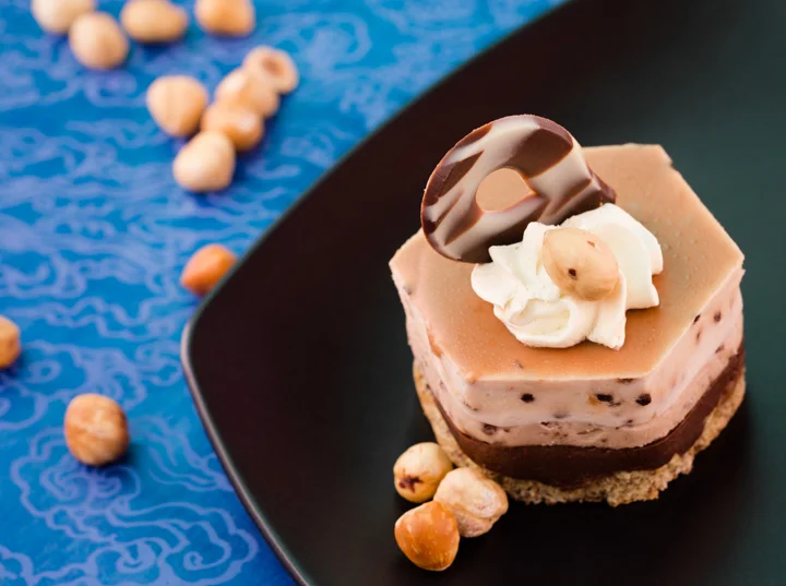 hazelnut-cake_website.jpg