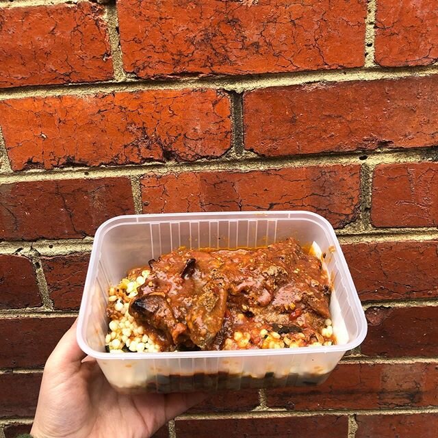 Look at our freshly baked Organic Moroccan lamb on Cous Cous🤤 we will be posting all of our prepared meals today so stay tuned 🤎