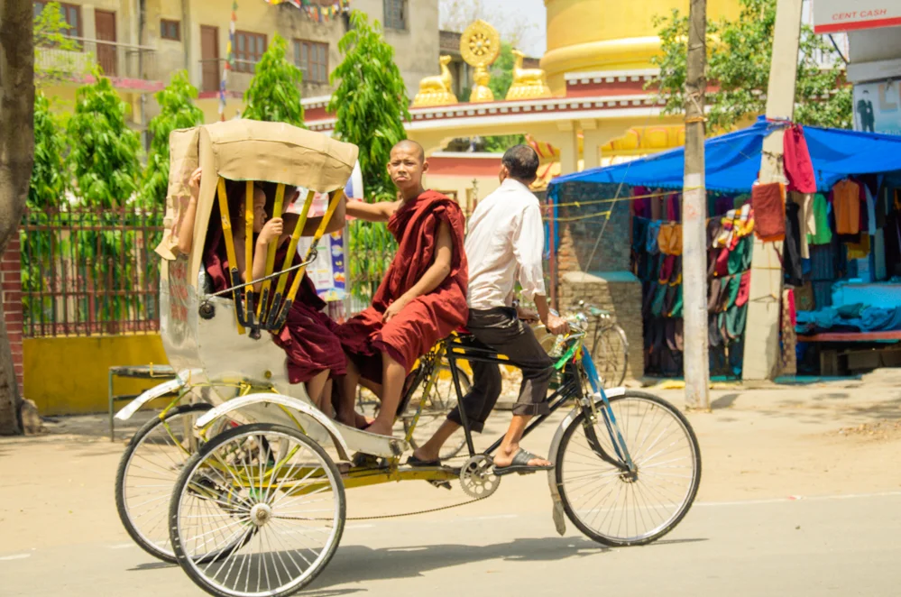 Once outside China
many Tibetan refugees pilgrimage through the holiest sites in Siddhartha's life
on their way to Dharamshala.