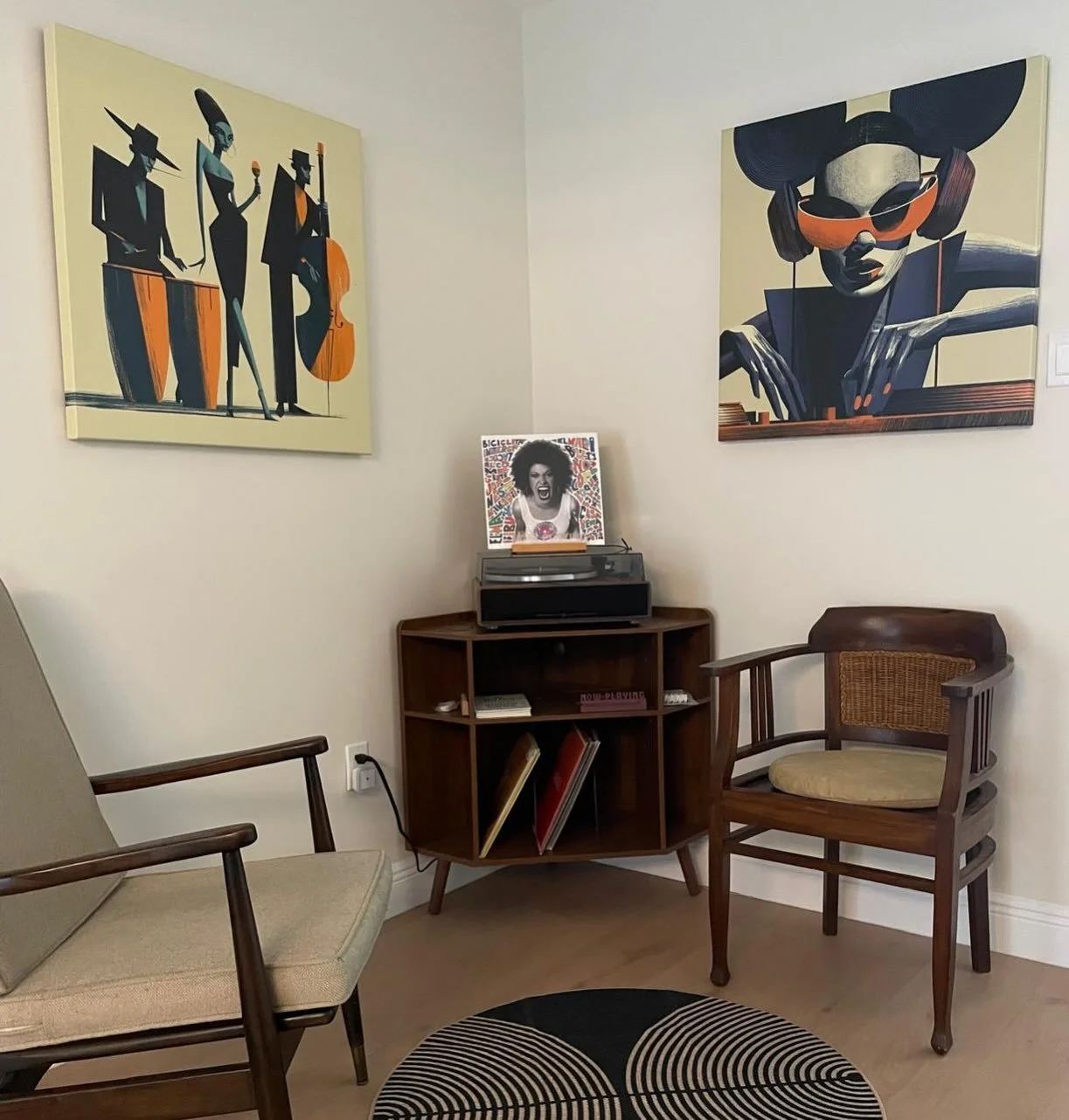 @mmvision Thank you for giving these pieces such a beautiful home. Nothing beats seeing my work on a collector&rsquo;s walls.
