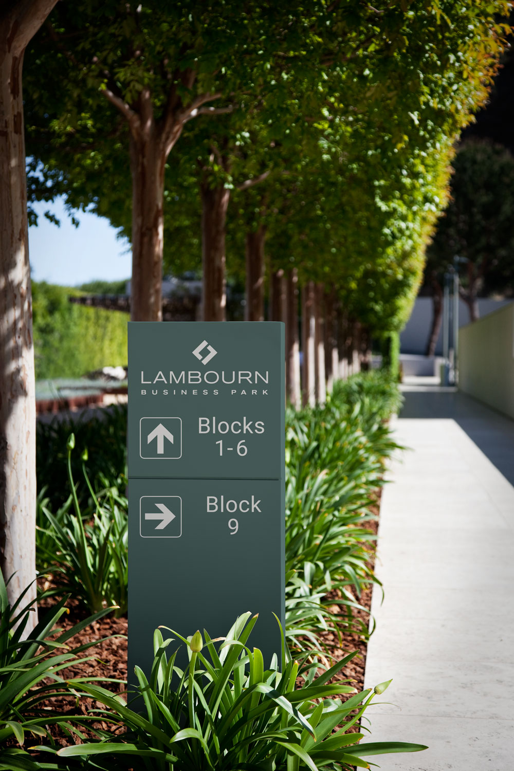 lambourn-business-park-office-location-signage-get-it-sorted.jpg