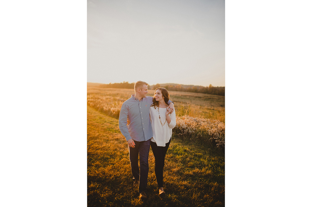 142-valley-forge-engagement-session-photographer-14.jpg