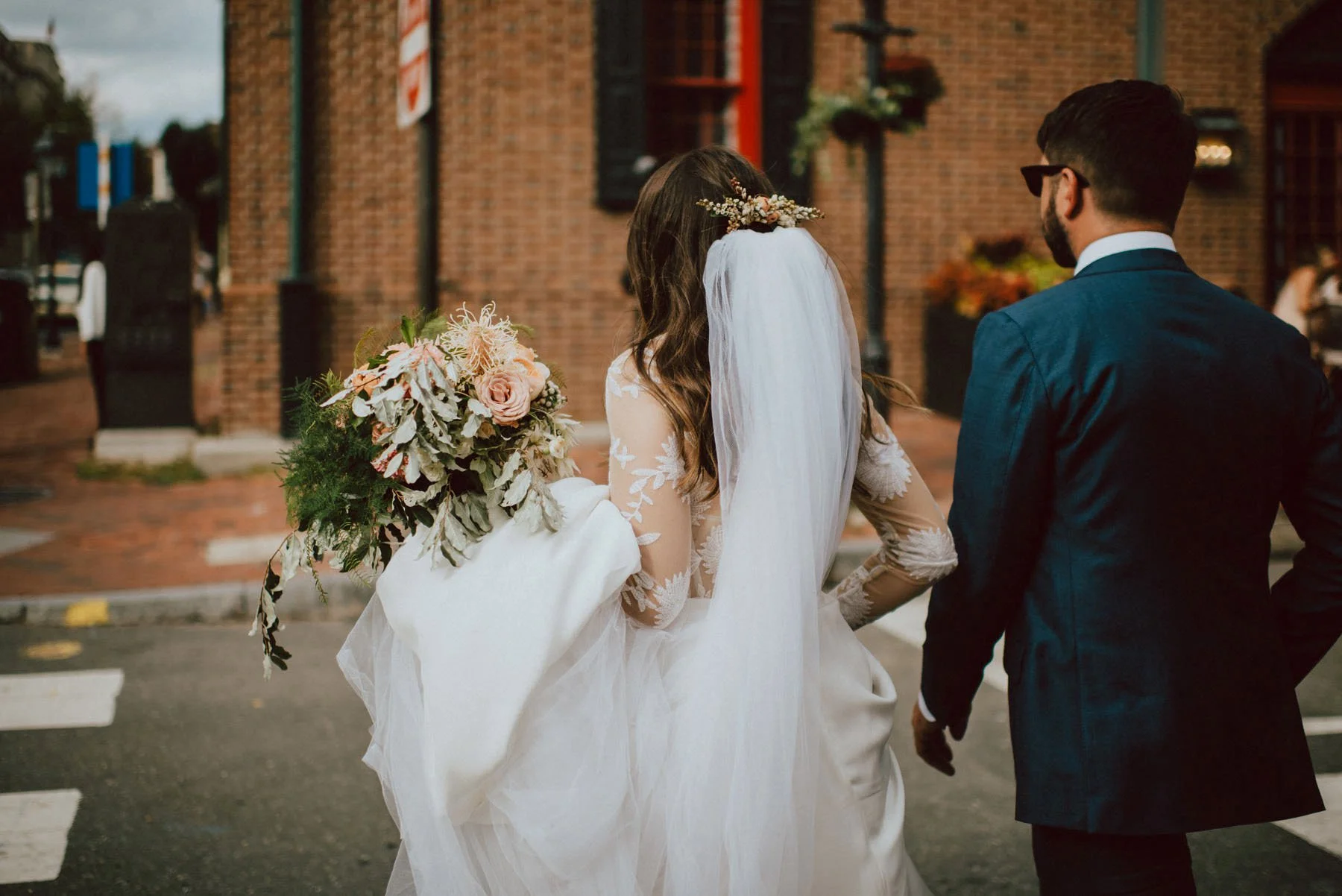 olde-bar-historic-bookbinders-wedding-122.jpg