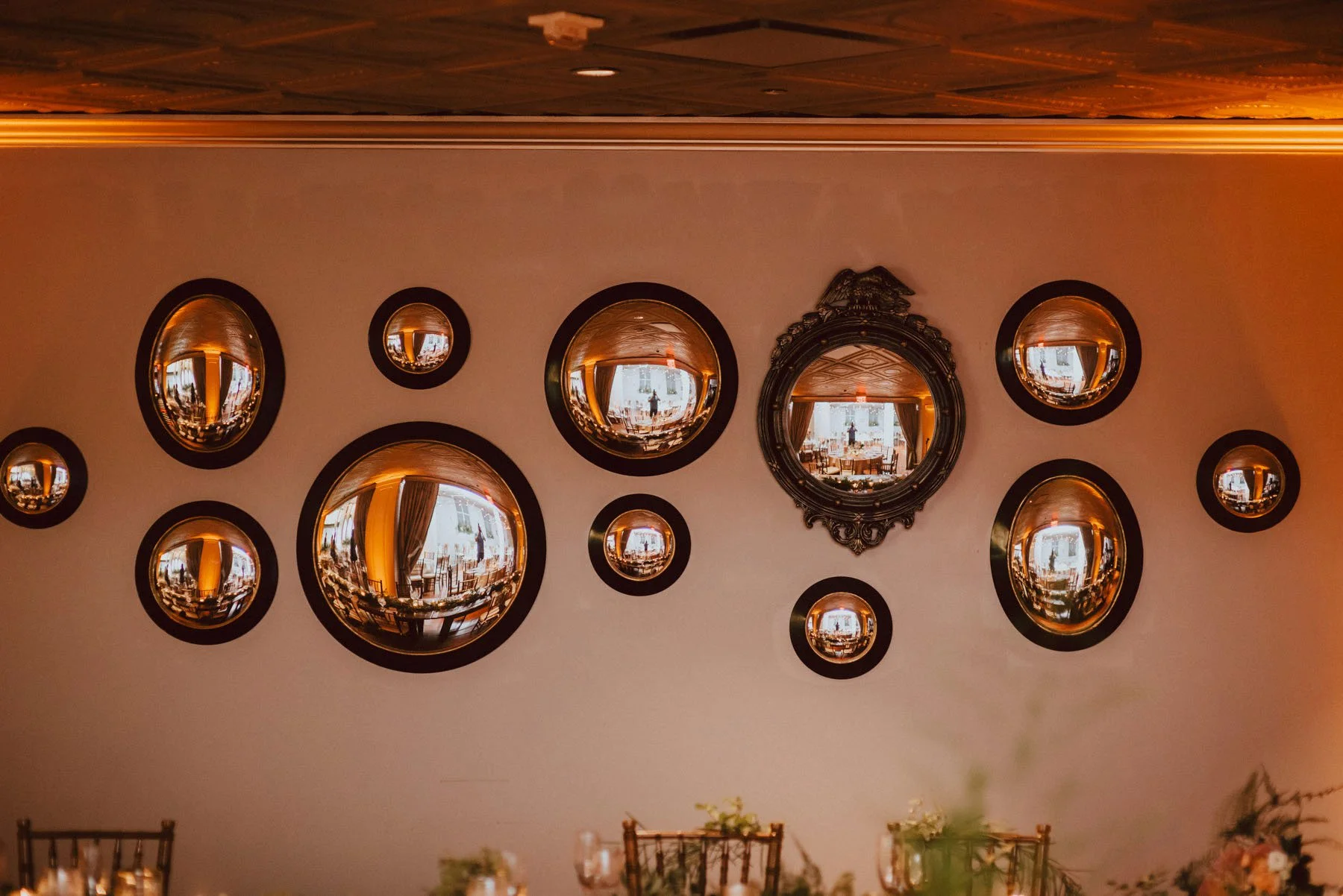 olde-bar-historic-bookbinders-wedding-136.jpg
