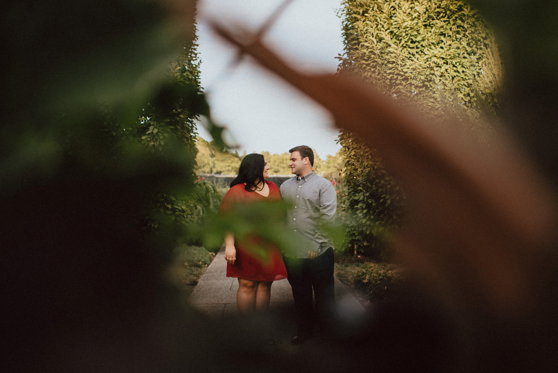 113-longwood-gardens-engagement-session-3.jpg