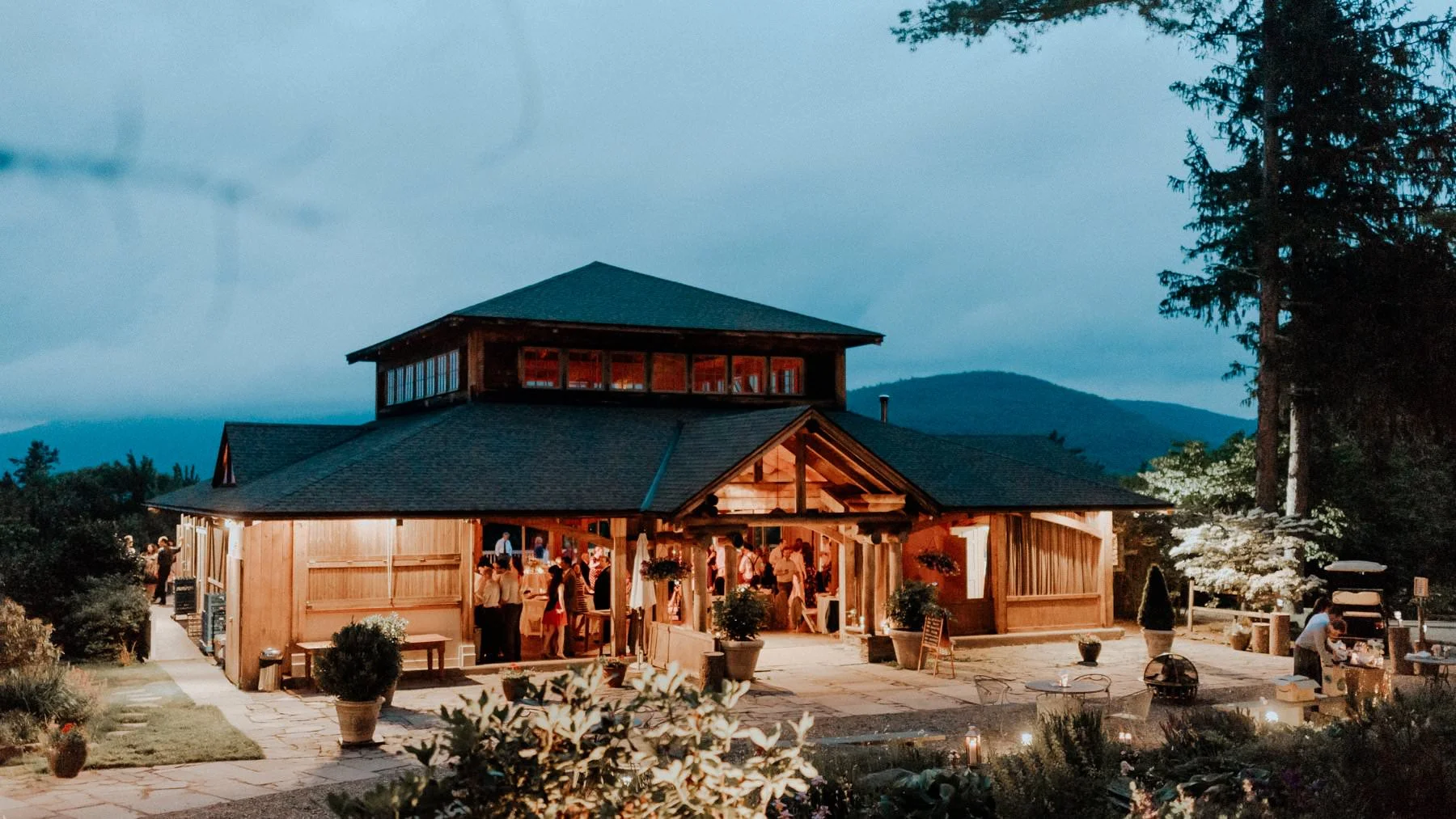Onteora-Mountain-House-wedding-photographer-133.jpg