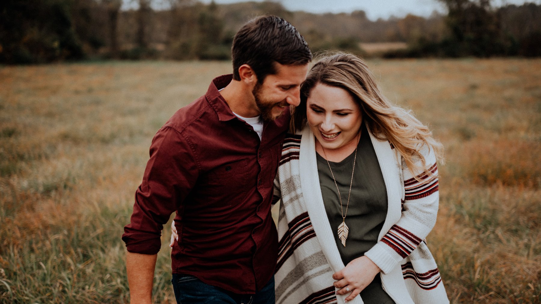 244-242-white-clay-creek-engagement-session-4.jpg