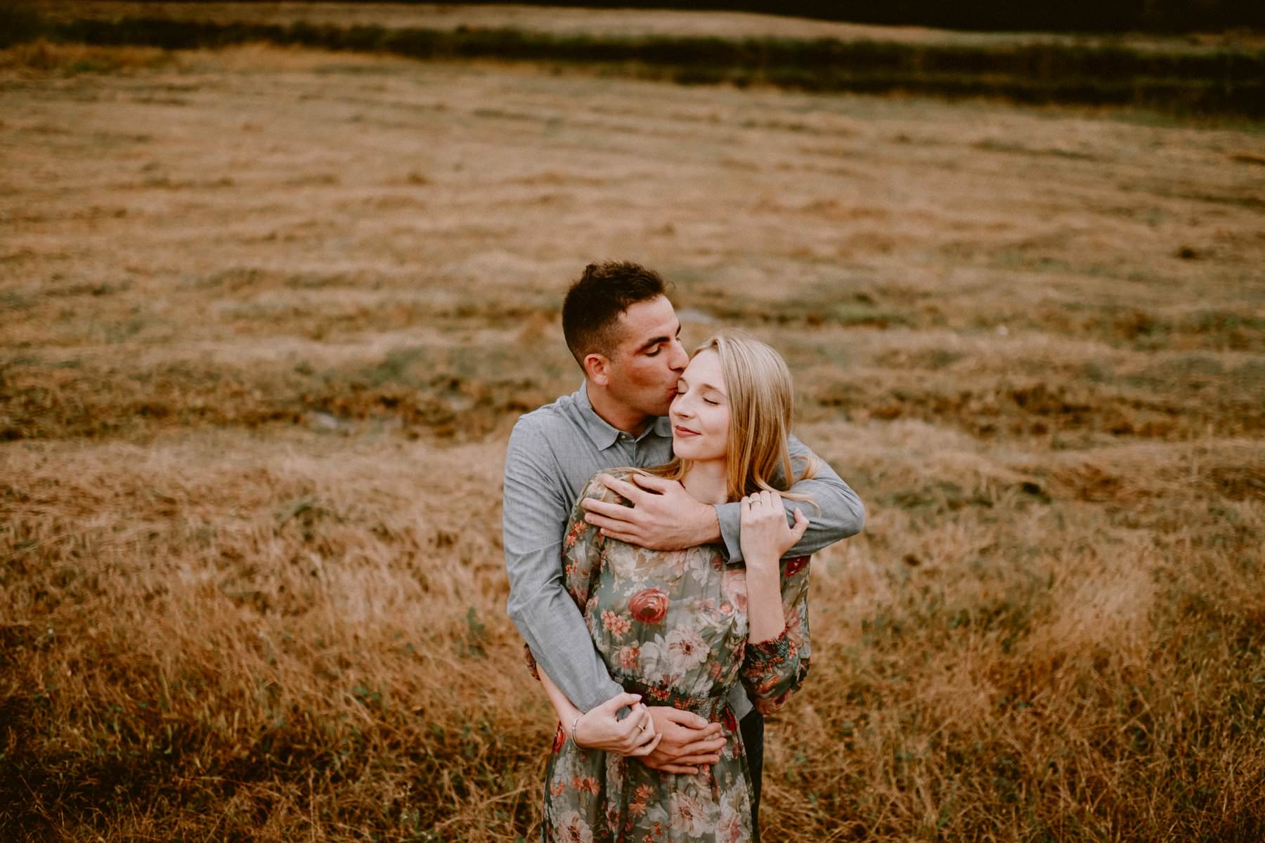 apple_orchard_engagement_session-18.jpg