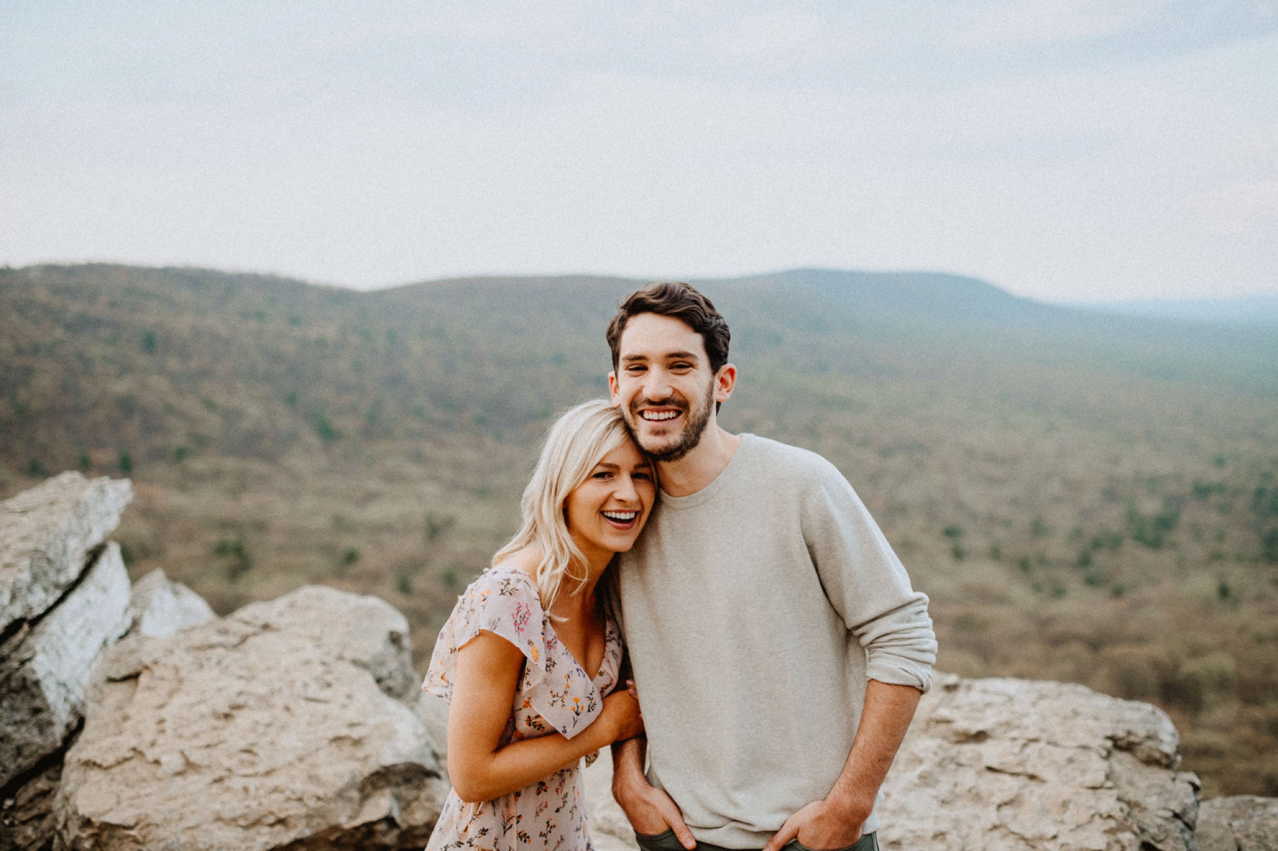 hawk_mountain_engagement_session-3.jpg