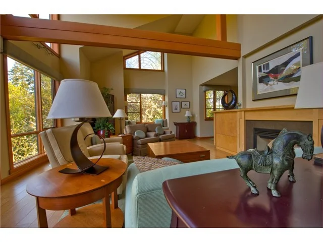 living_room_2.jpg