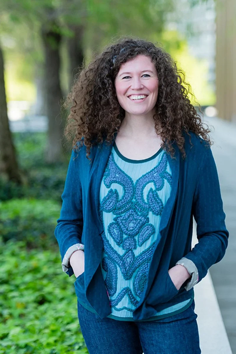Amber_Vistein_23_24_headshot_1.webp
