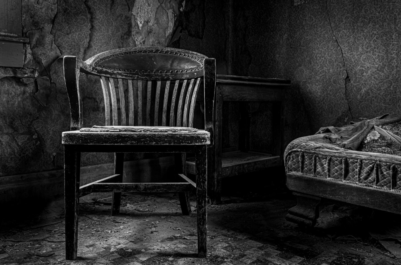 All the Comforts of Home..., James Walsh, Dallas Camera Club, 2nd Place